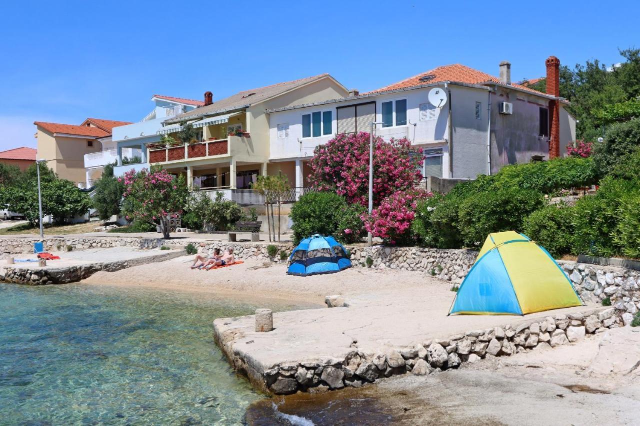 Apartments With A Parking Space Mandre, Pag - 16836 Екстер'єр фото